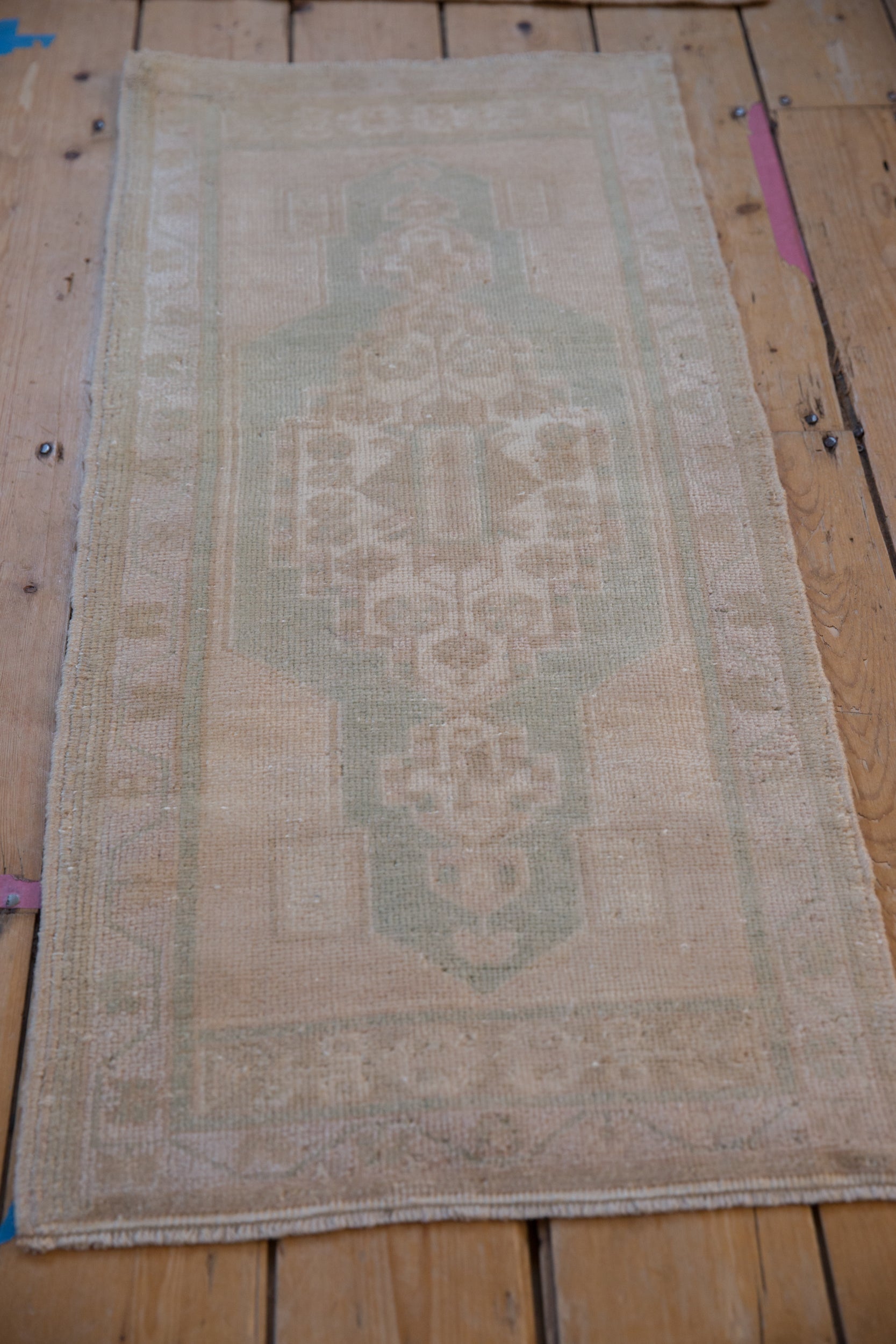 1.5x3.5 Vintage Distressed Oushak Rug Mat Runner // ONH Item 9588 Image 2
