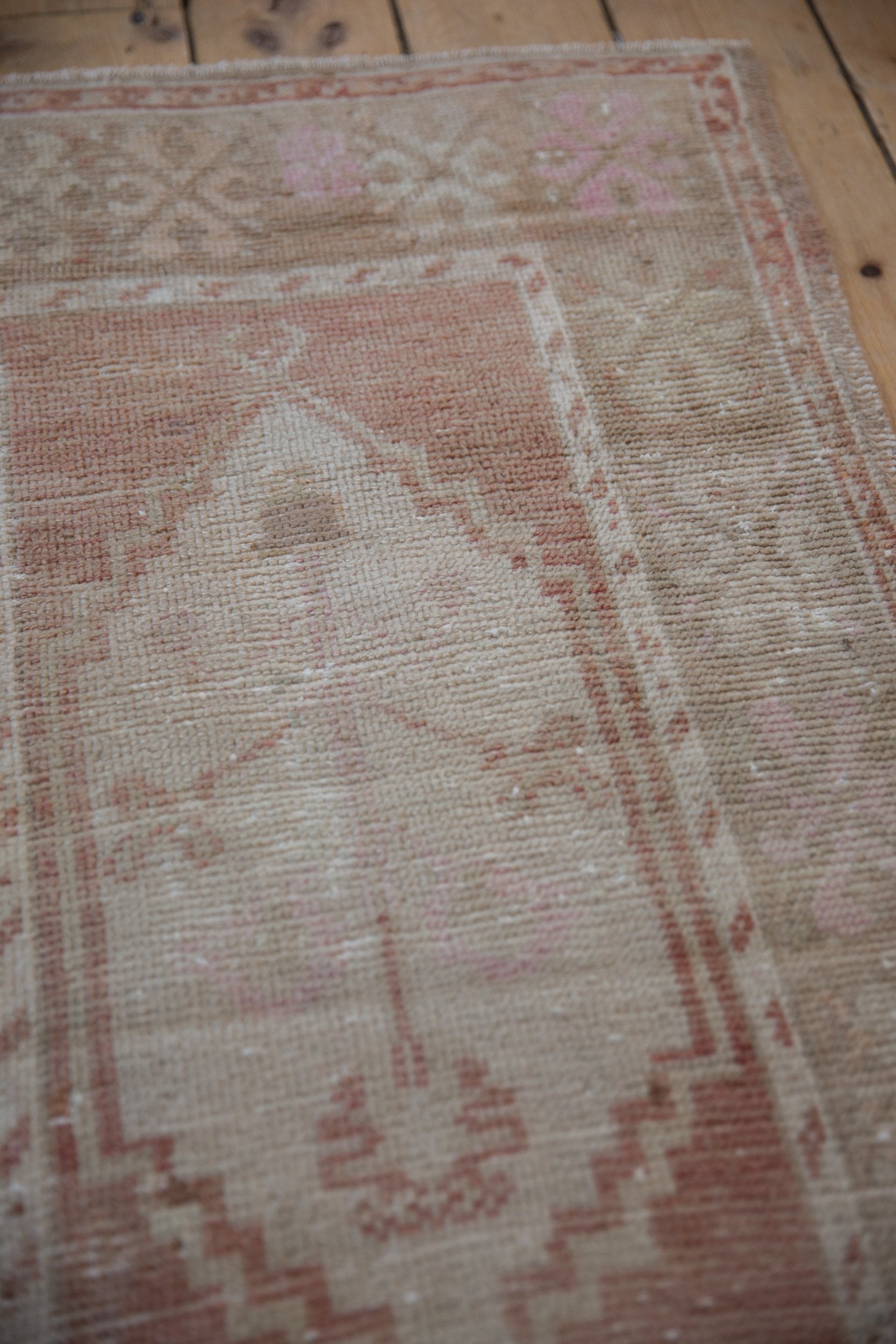 2x3.5 Vintage Distressed Oushak Rug // ONH Item 9638 Image 3