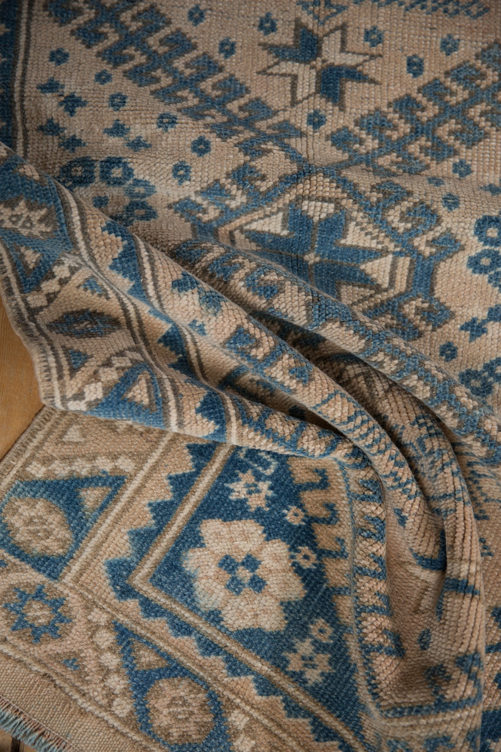 2.5x10.5 Vintage Distressed Melas Rug Runner // ONH Item 9810 Image 8