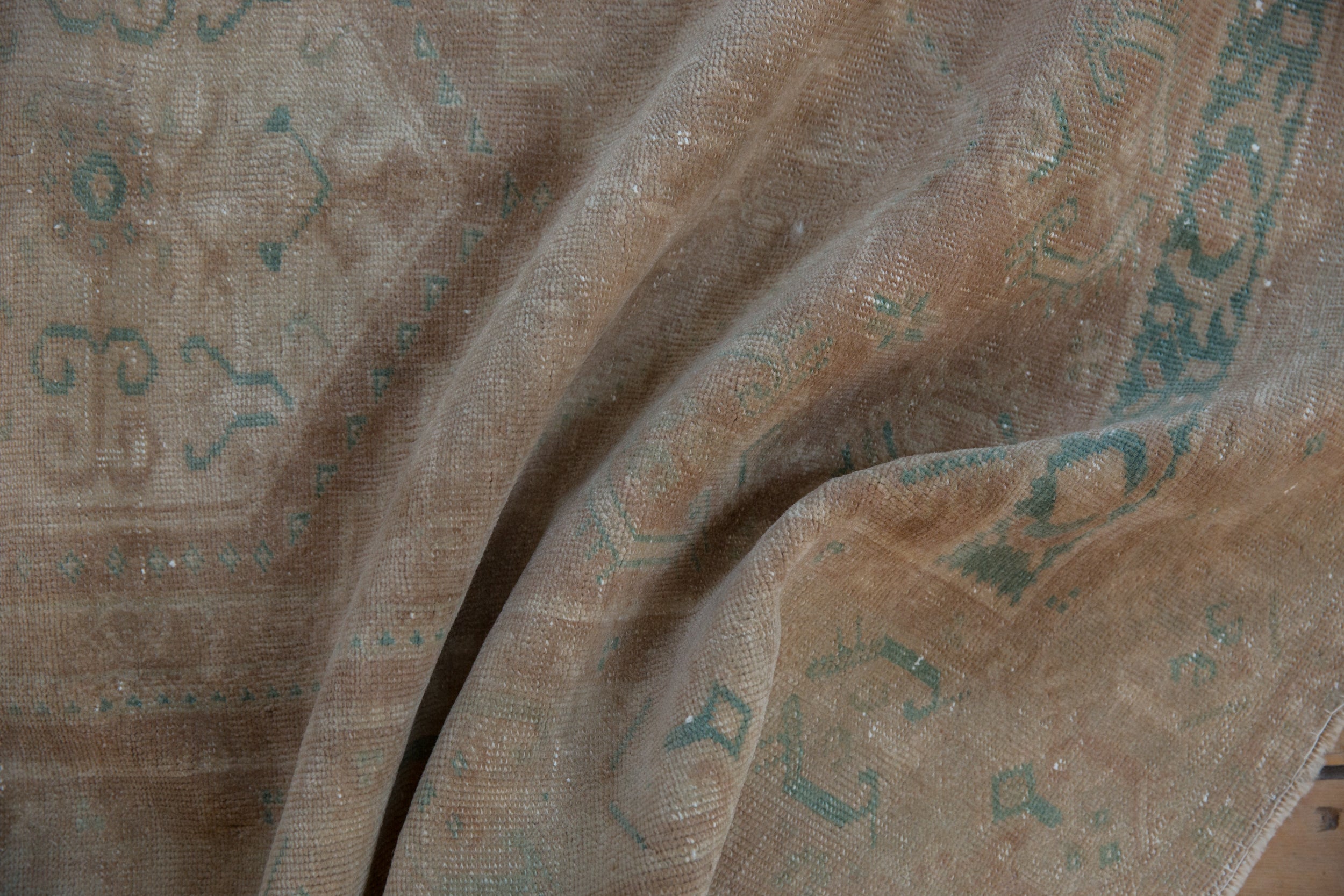 3.5x6 Vintage Distressed Oushak Rug // ONH Item 9885 Image 6