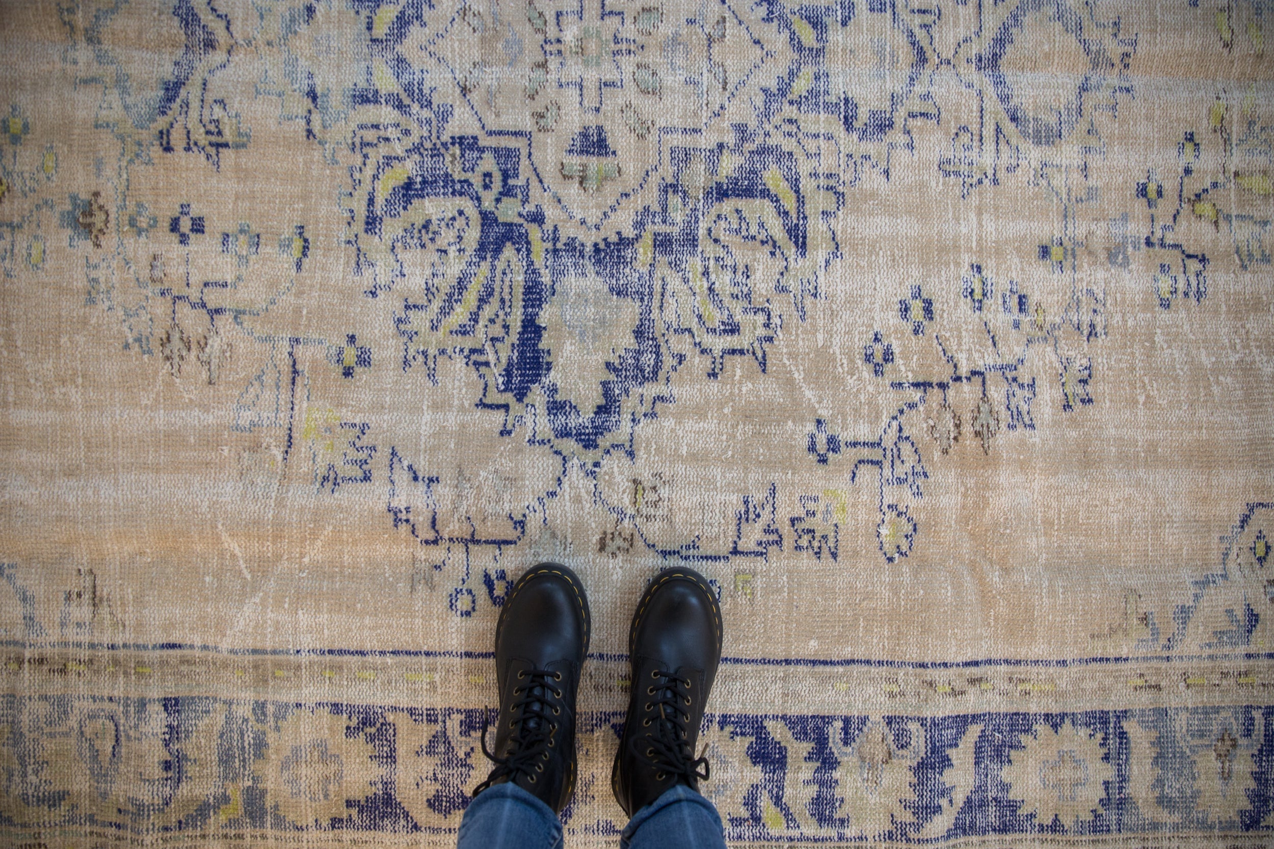 6.5x9.5 Vintage Distressed Oushak Carpet // ONH Item 9909 Image 1