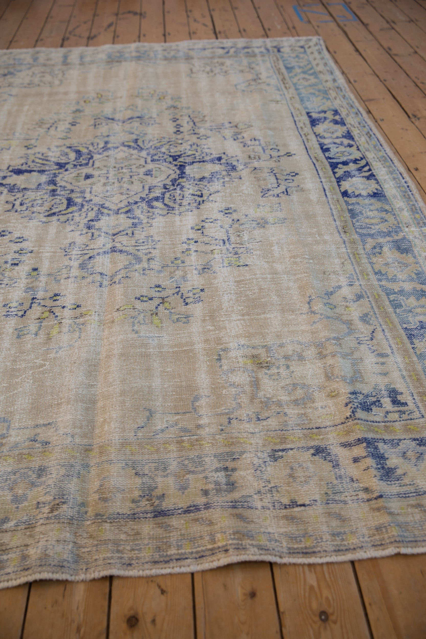 6.5x9.5 Vintage Distressed Oushak Carpet // ONH Item 9909 Image 4