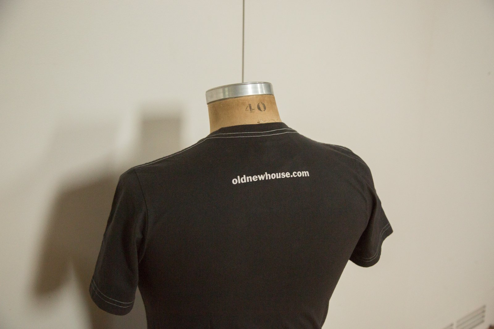 Men's Charcoal Block Letter Fine Crew T-Shirt (Contrast Stitch)
