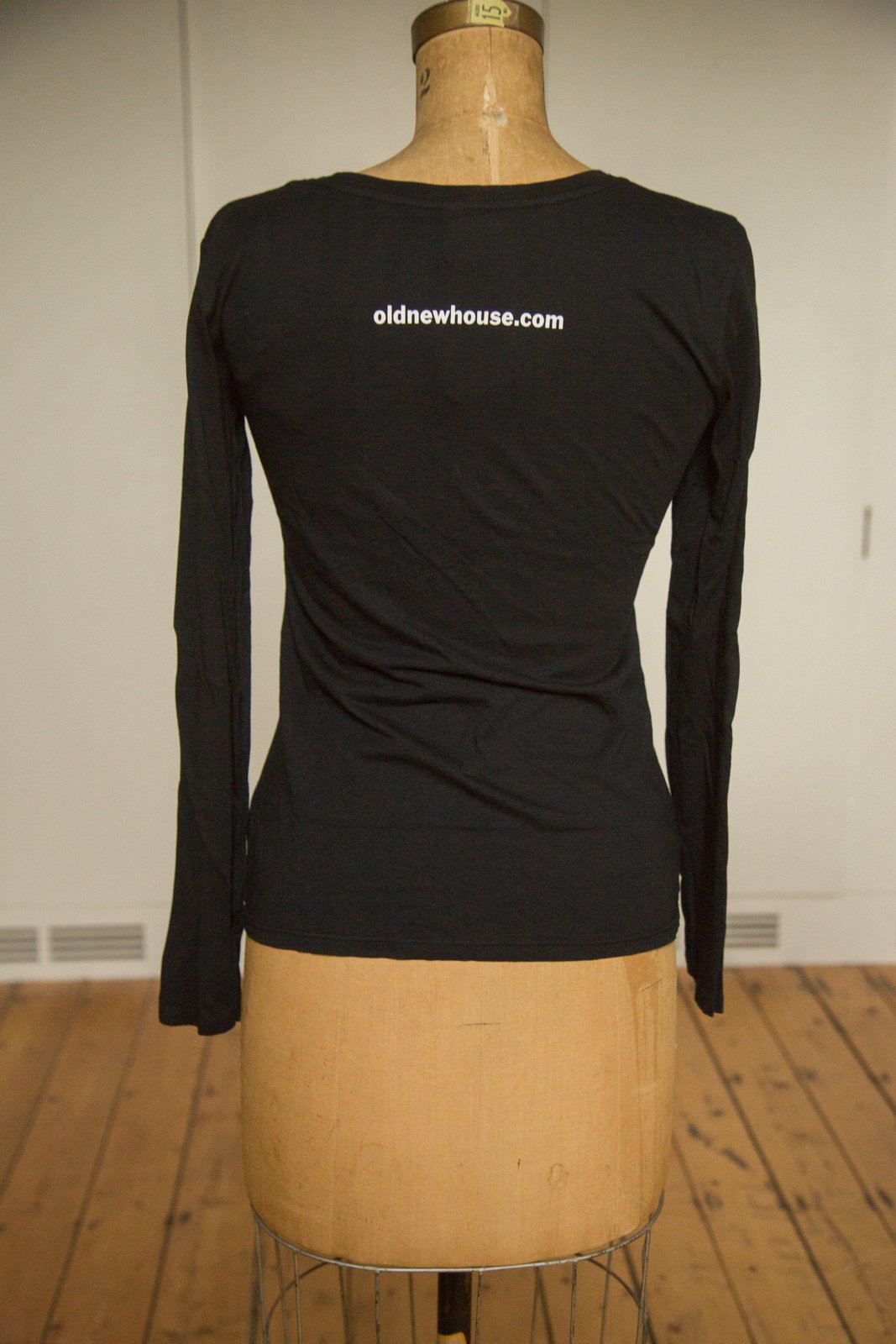 Women's Black Retro Letter Fine Long Sleeve T-Shirt